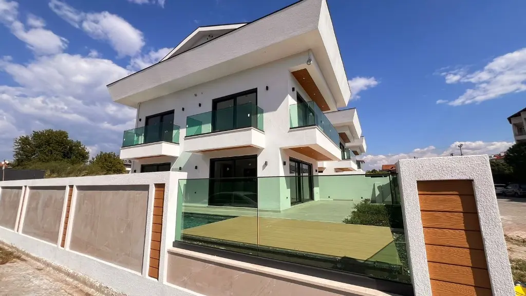 Property in Babatasi
